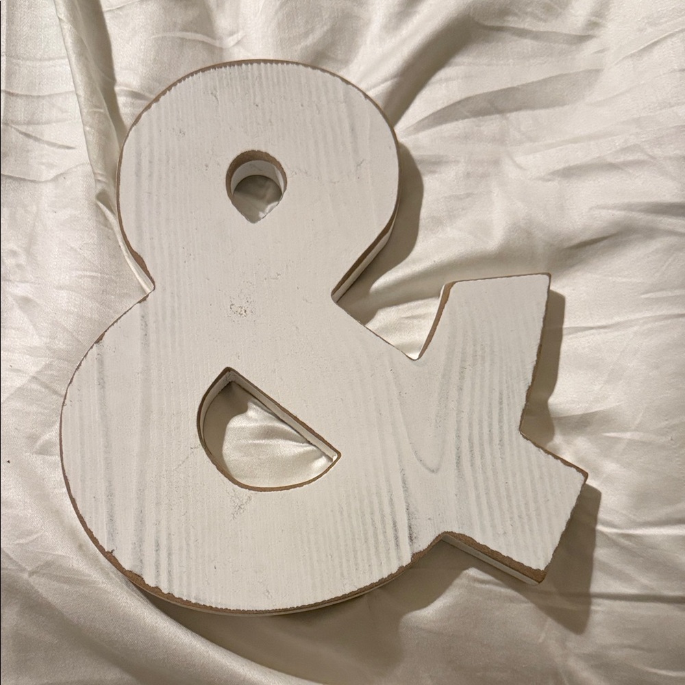 Chic White Ampersand Wall Decor